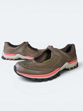 Earth Shoes Corinne Athletic Mary Jane Slip On Brown Pink Coral Womens 8.5